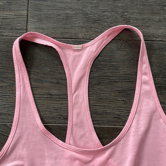 #16 Lululemon tank🍋 - Picture 4 of 4